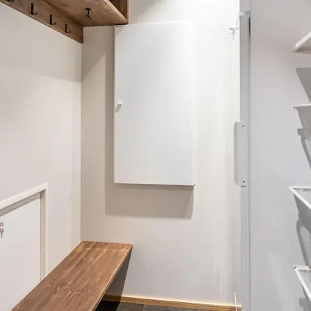Vaaranhelmi By Interhome